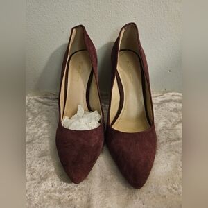 Bcbg women 8 1/2 purple heel